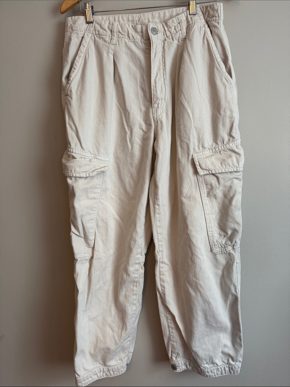 Free people cream cargo pants size 10 used pockets! Boho